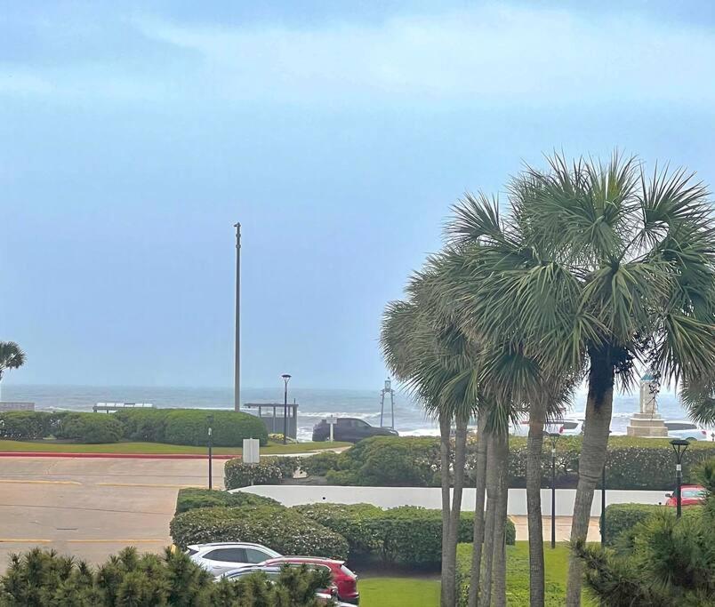 Gypsea Blu Beach Condo Steps To The Beach Galveston Buitenkant foto