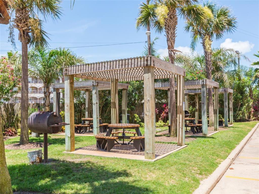 Gypsea Blu Beach Condo Steps To The Beach Galveston Buitenkant foto